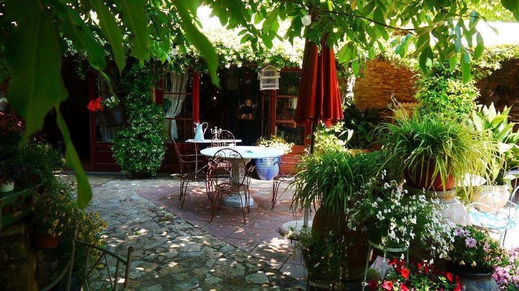 Hotel Restaurant El Pati Peratallada Exteriör bild